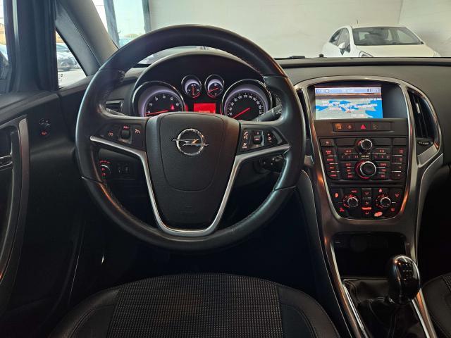 Opel Astra Astra IV 2010 5p 1.4 t Elective 140cv
