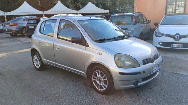 TOYOTA Yaris 1.3i 16V cat 5 porte Luna