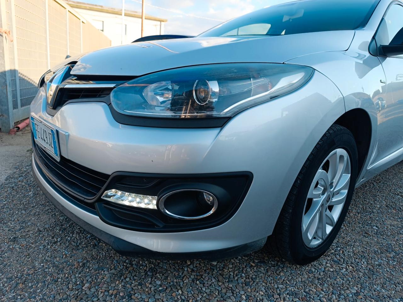 Renault Megane Mégane dCi 110CV EDC SporTour Limited