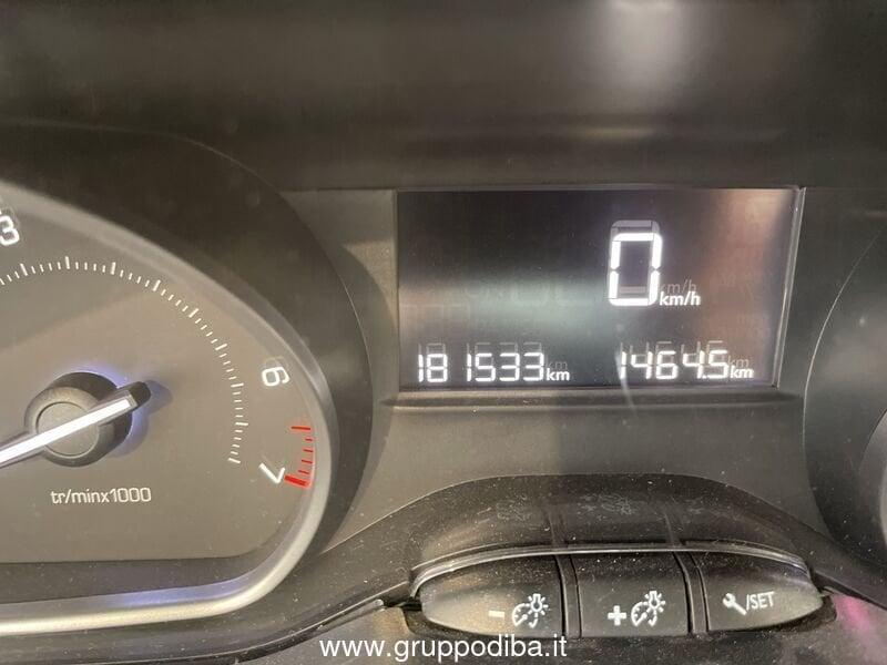 Peugeot 208 I 2015 Benzina 5p 1.2 puretech Active 82cv