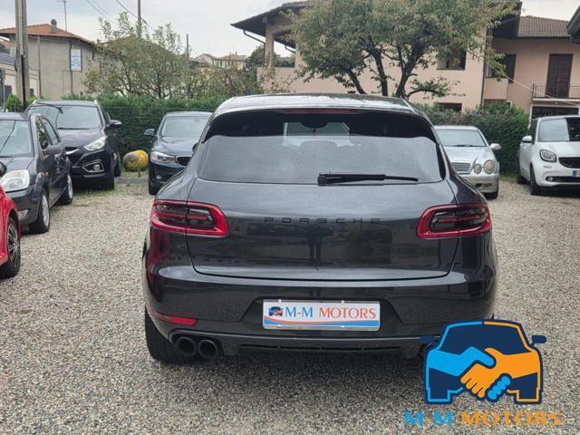 PORSCHE Macan 2.0