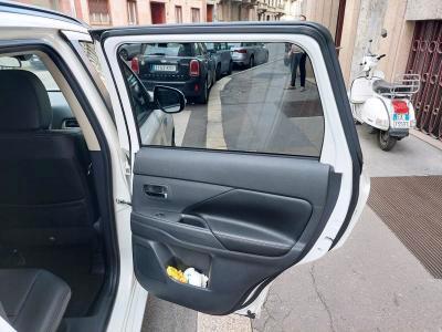 Mitsubishi Outlander phev 2.0 Instyle Diamond 4wd