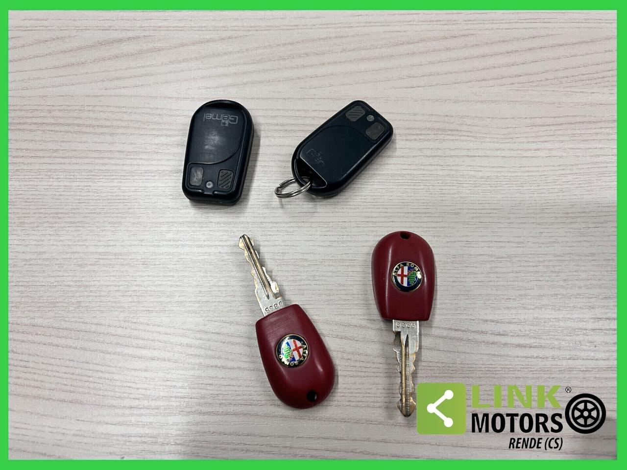 Alfa Romeo Spider 2.0i 16V Twin Spark cat 04/1995