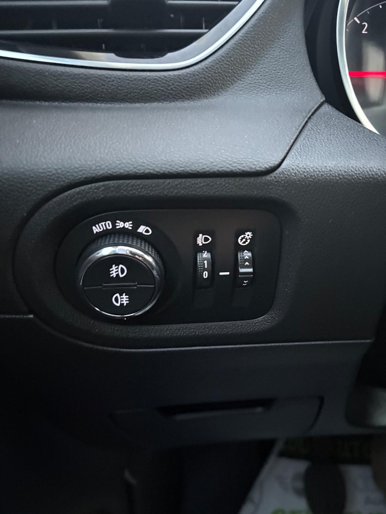 Opel Grandland X 1.5 diesel unico proprietario Start&Stop