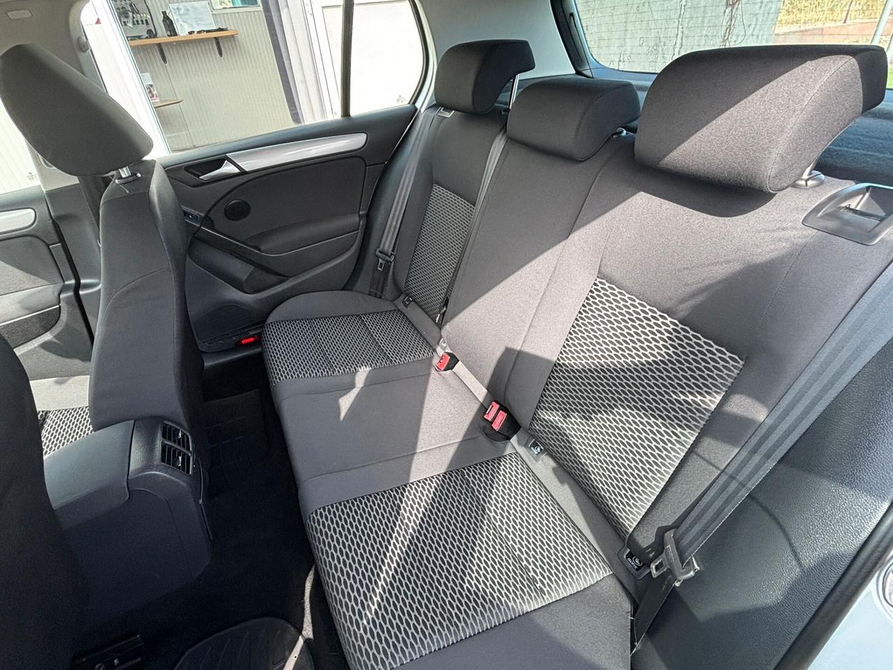 Volkswagen Golf 1.6 TDI DIESEL