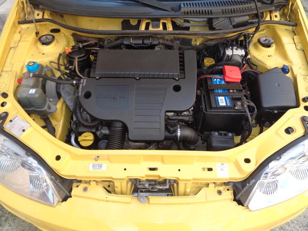 Fiat Punto 1.3 MJT 69CV (Neopatentati)