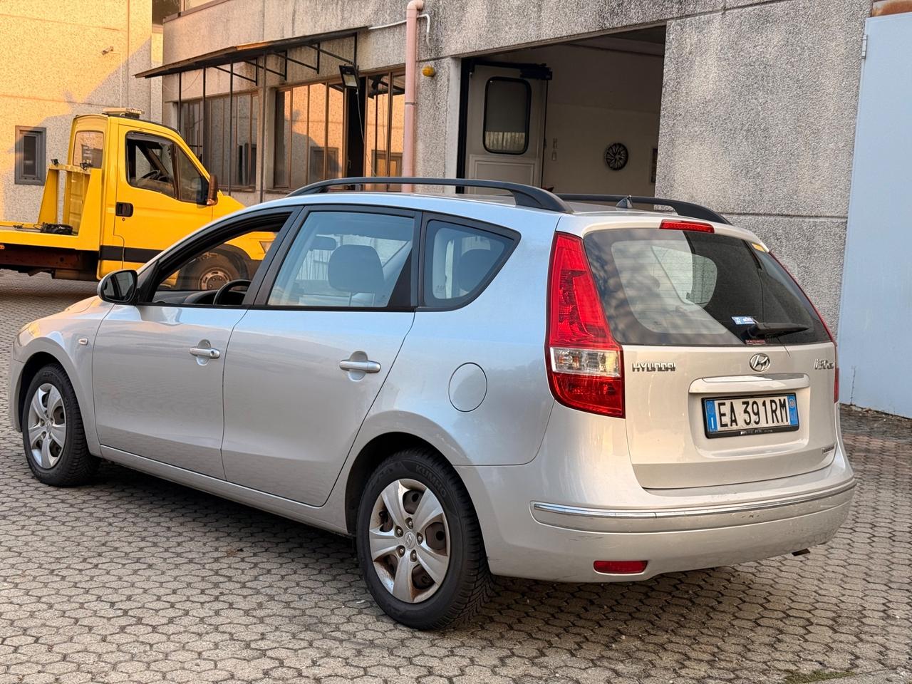 Hyundai i30 CW 1.6 CRDi VGT 16V 90CV
