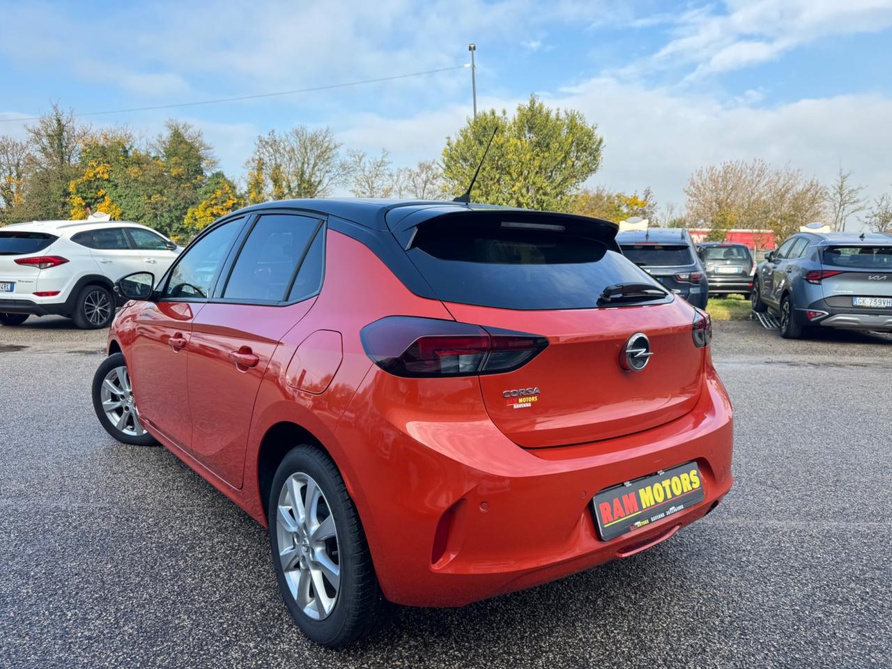 Opel Corsa 1.2 Design & Tech Bi-Color Neopatentati