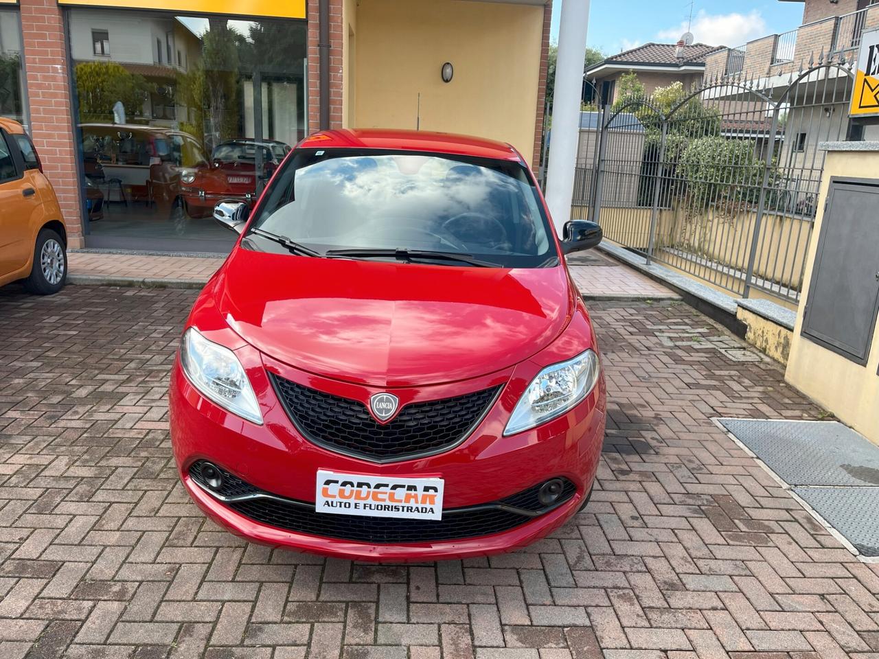 Lancia Ypsilon 1.2 69 CV 5 porte Gold