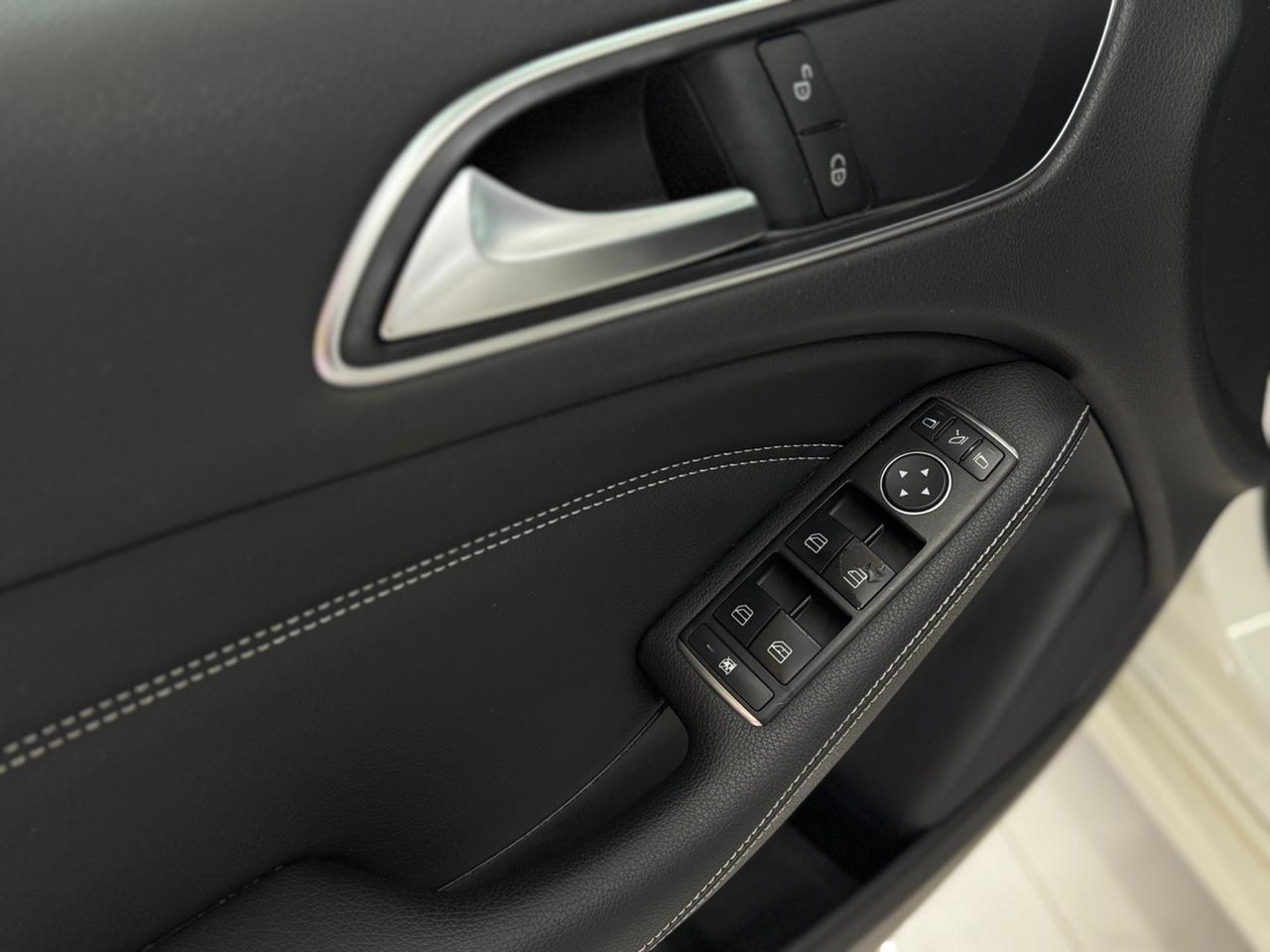 Mercedes-benz B 180d Automatic Premium AMG Iper Full