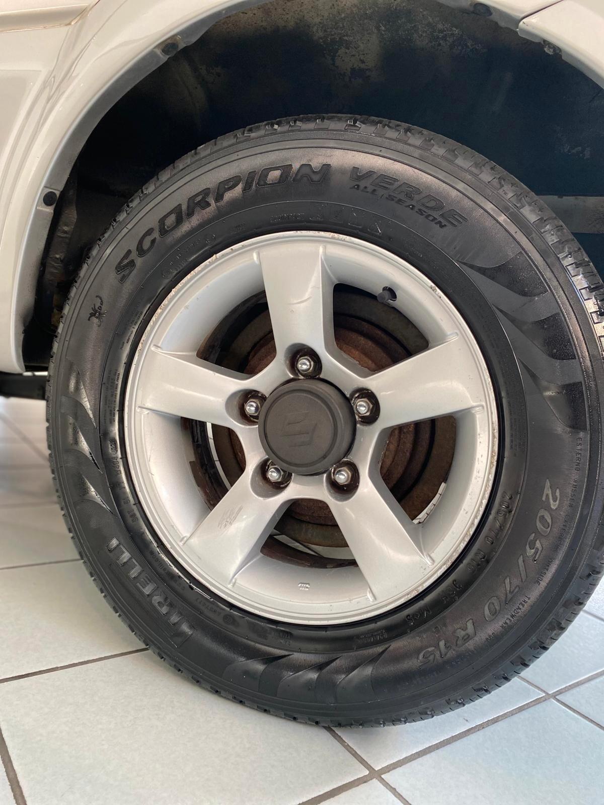 Suzuki Jimny 1.5 DDiS cat 4WD JLX