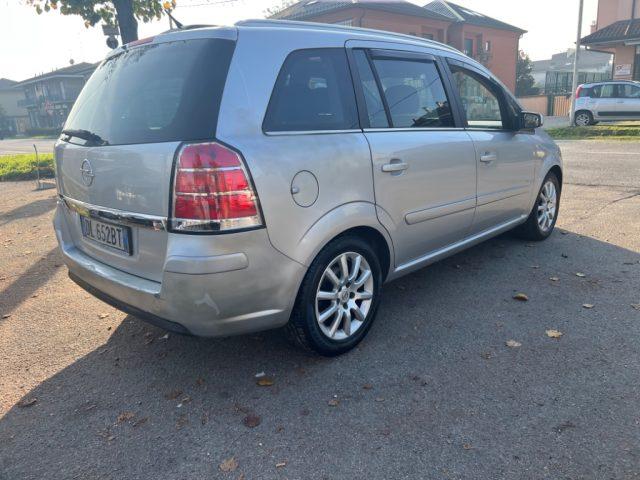 OPEL Zafira 1.8 16V VVT Club