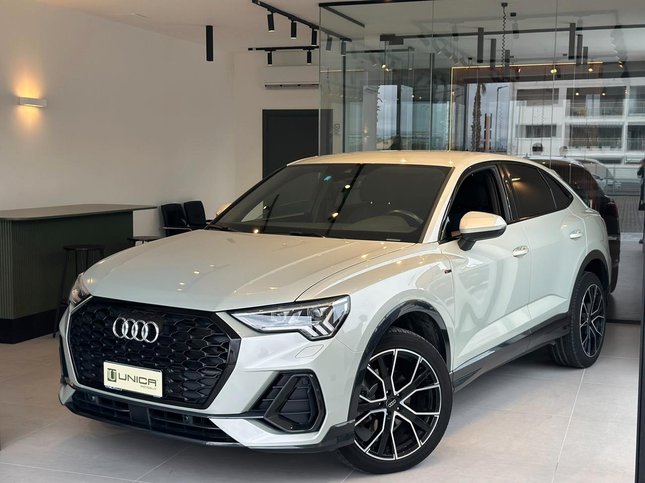 Audi Q3 SPB 35 2.0 tdi 150cv TIPTRONIC 39000KM UNICOPROPRIETARIO