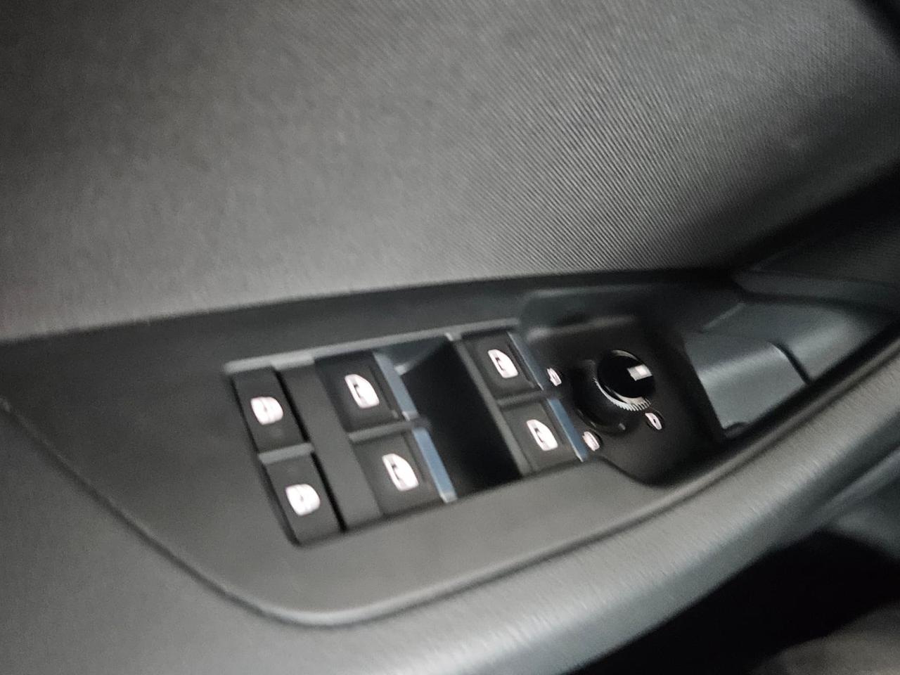 Audi A6 Avant 40 2.0 TDI quattro ultra S tronic S Line