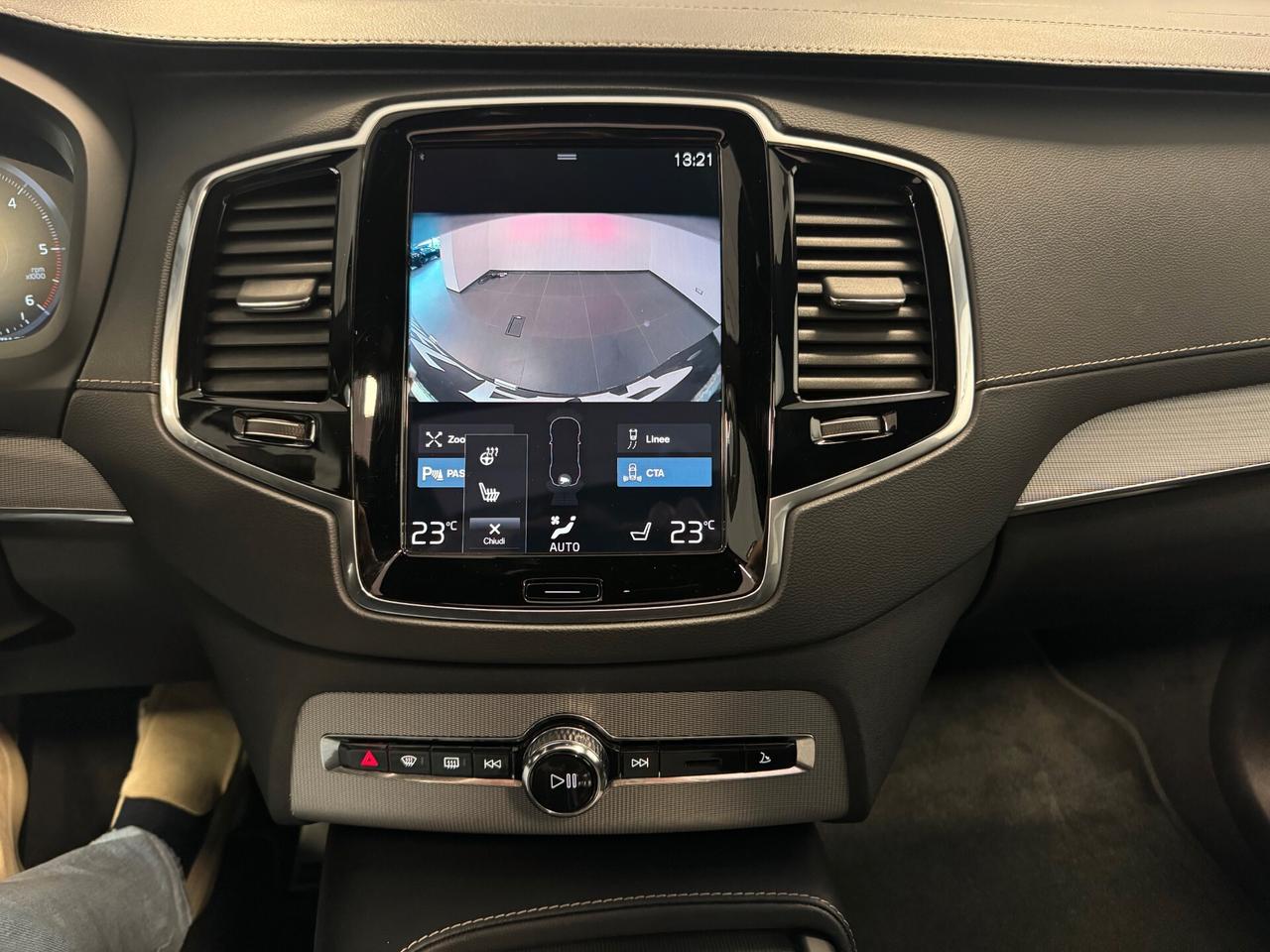 Volvo XC 90 XC90 B5 (d) AWD automatico Plus Dark R DESIGN TETTO