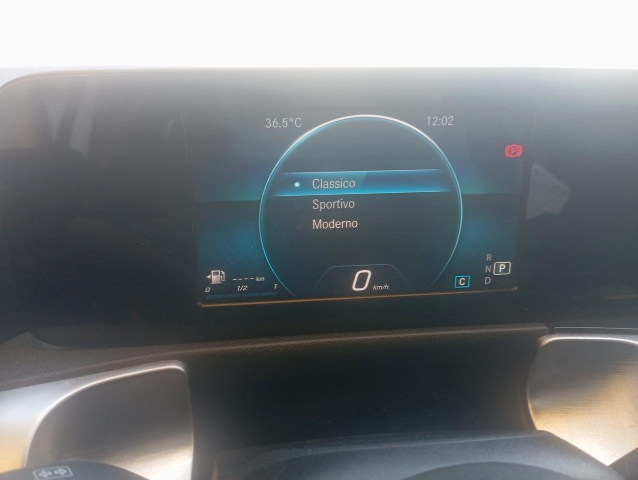 Mercedes-benz GLB 220 d Automatic 4Matic Sport (Garanzia 24-mesi?)
