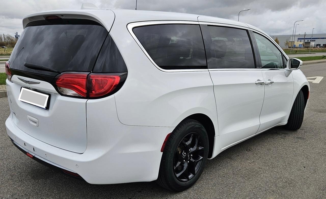 Chrysler Pacifica Turing Limited