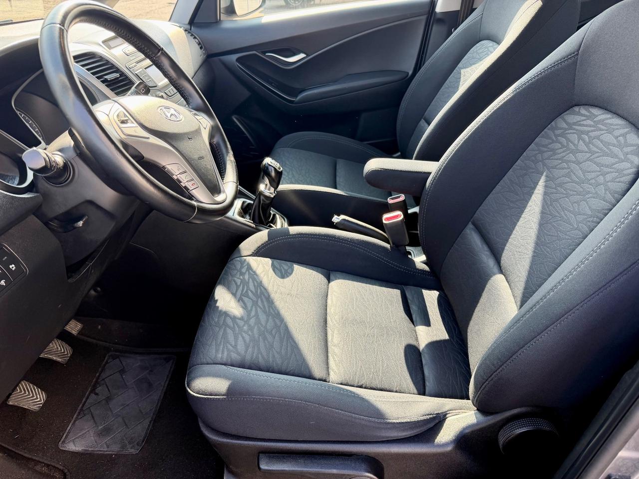 Hyundai iX20 1.4crdi 90cv 2013 91.000km catena sostituita