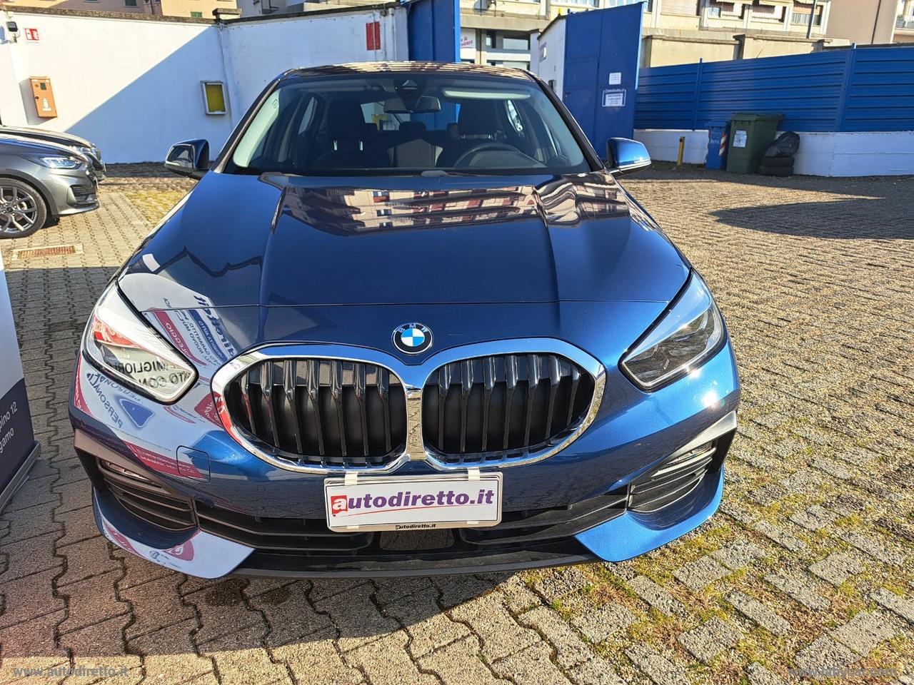 BMW 116d 5p. Advantage