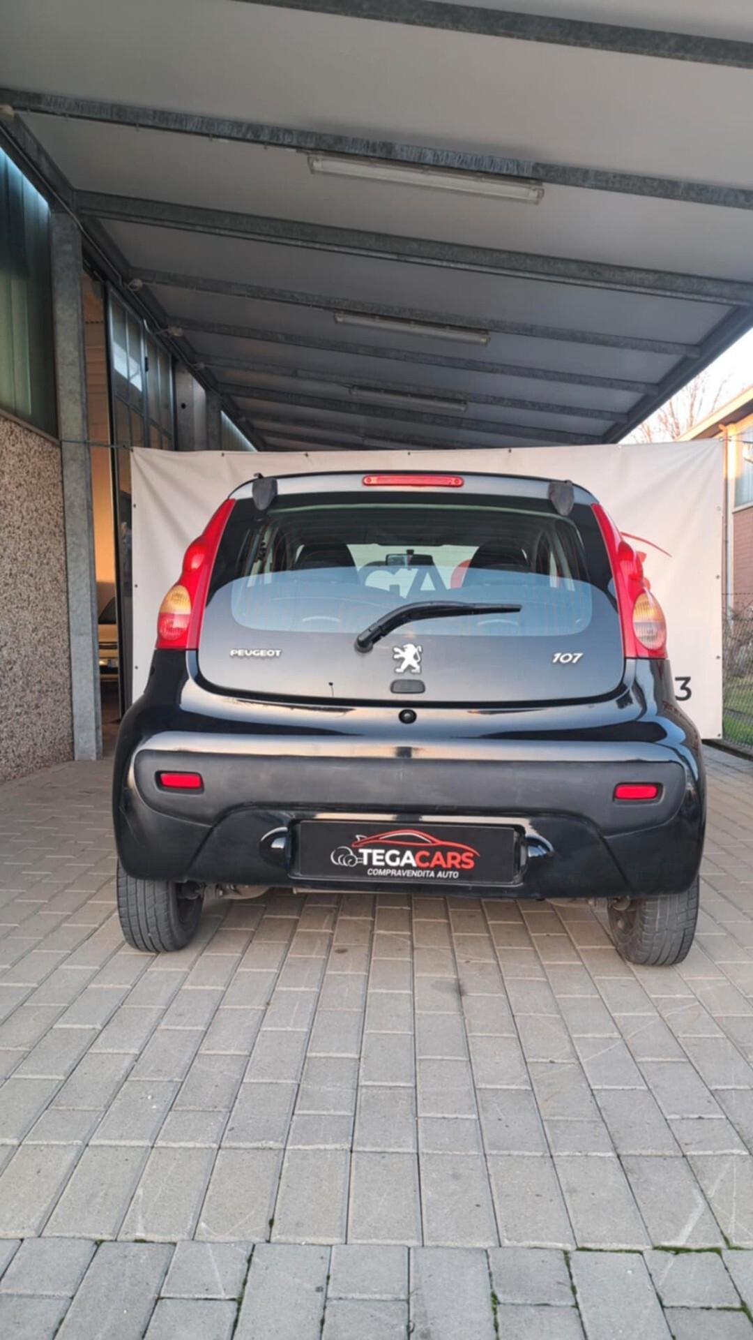 Peugeot 107 1.0 68CV 5p. Desir