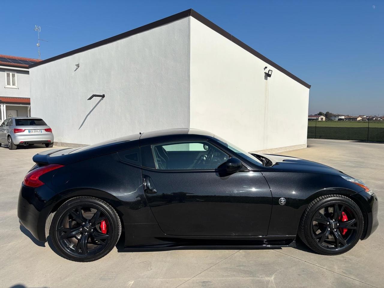 Nissan Z 370 z black edition