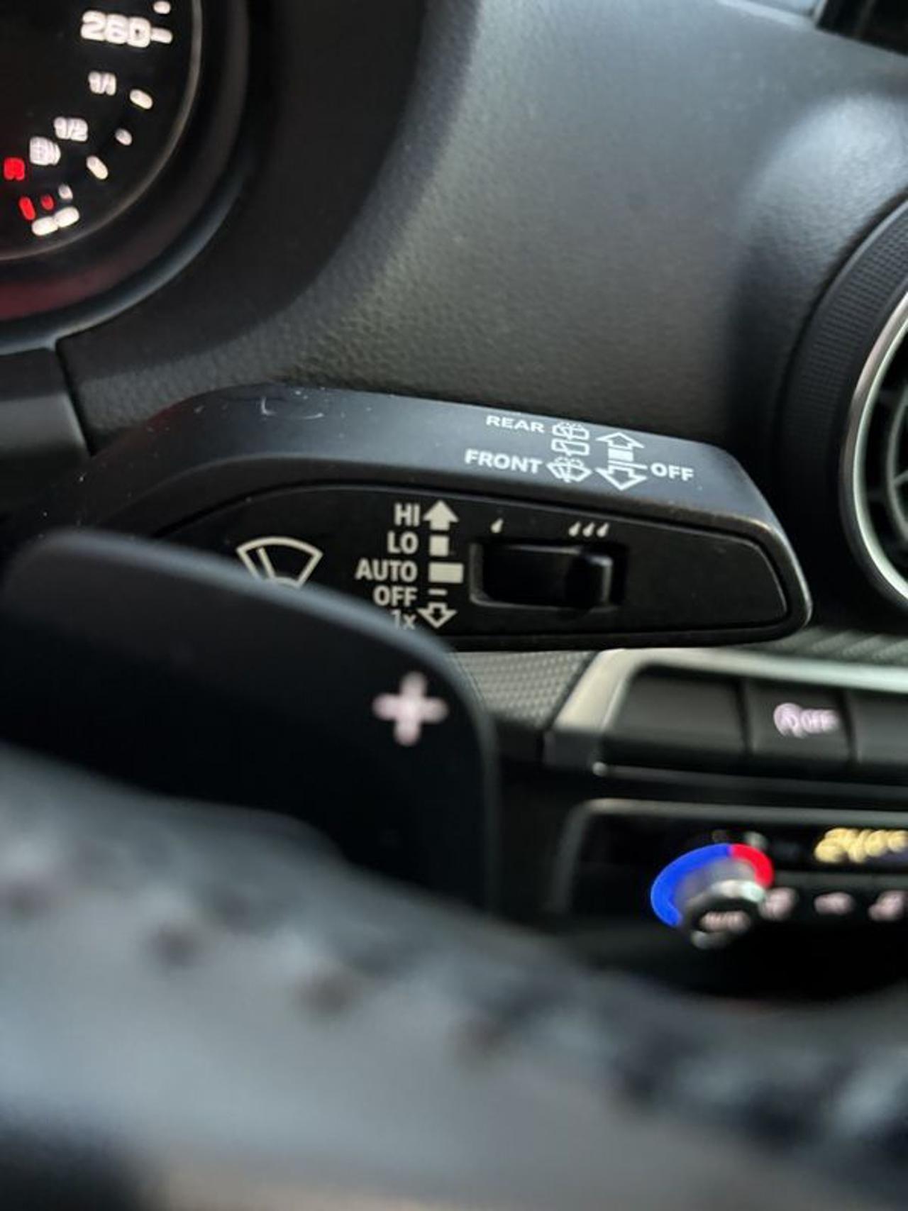 Audi Q2 35 TDI S tronic Admired NAVI-FULL LED