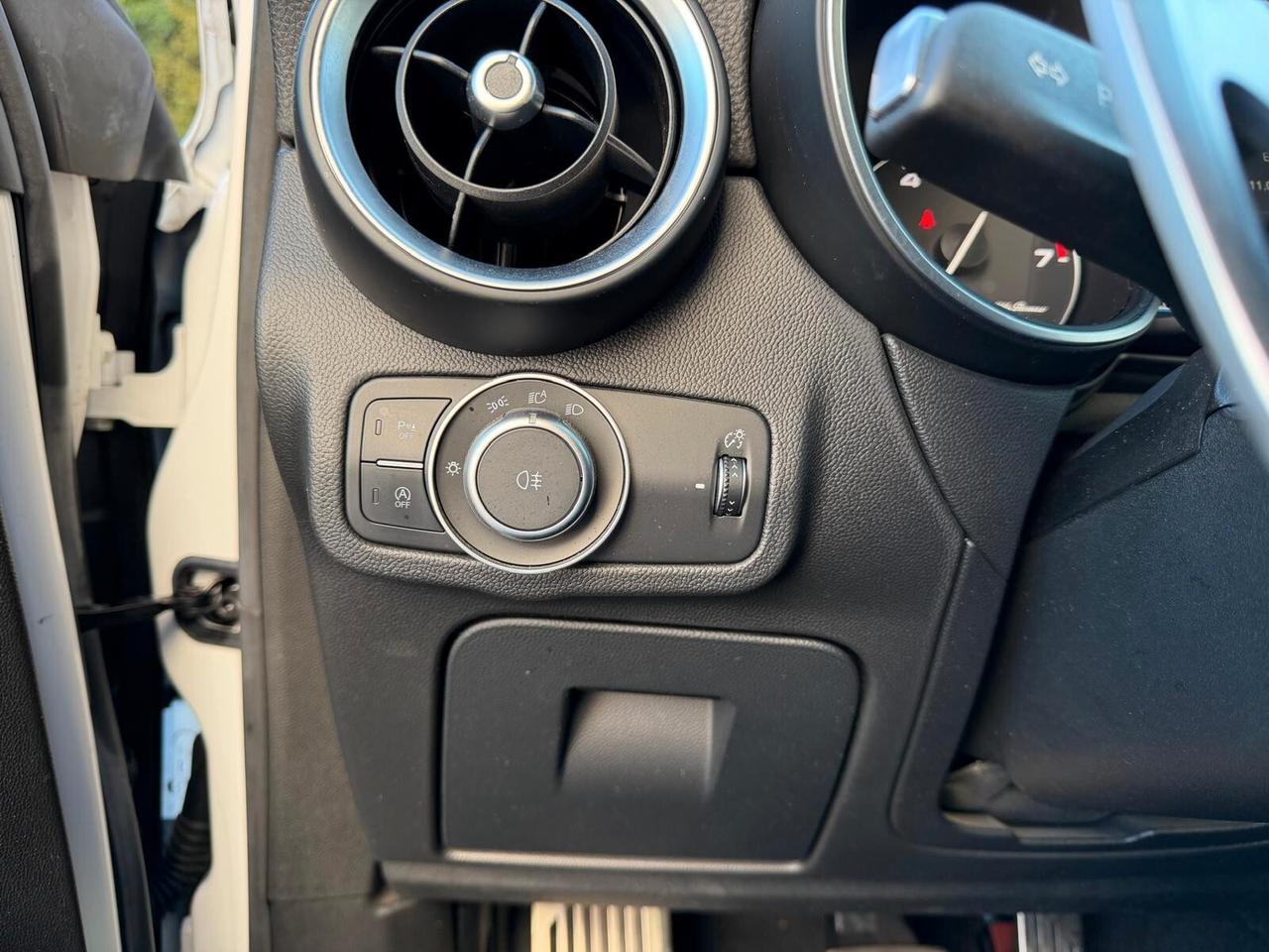 Alfa Romeo Stelvio 2.0 Turbo 280 CV AT8 Q4 First Edition