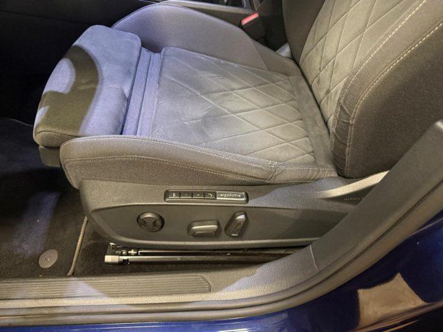 VOLKSWAGEN Golf 2.0 TDI DSG SCR Style matrix 17" C/GRIMALDI SP.DAY