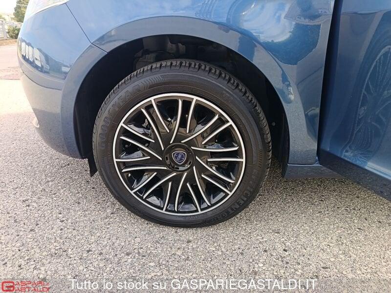 Lancia Ypsilon Ypsilon 1.0 FireFly 5 porte S&S Hybrid Silver Plus