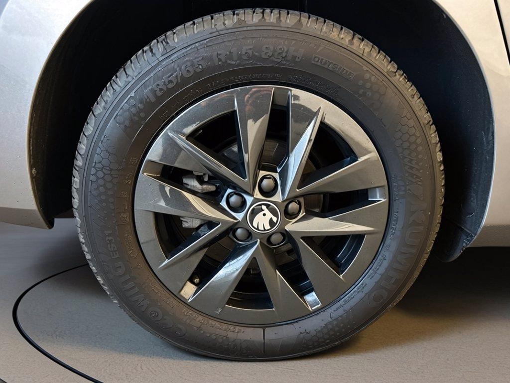 SKODA Fabia 1.0 tsi young edition 95cv del 2025