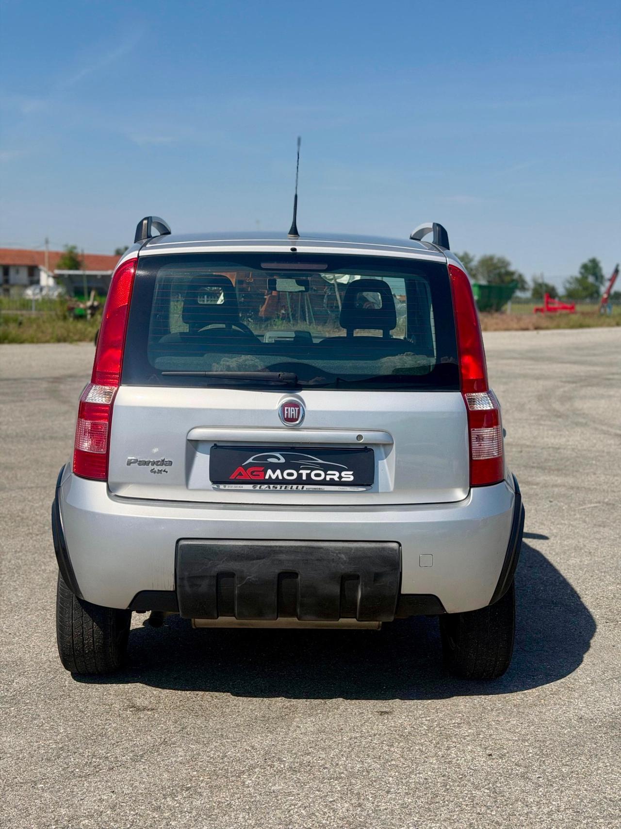 Fiat Panda 1.3 MJT 16V DPF 4x4 Climbing