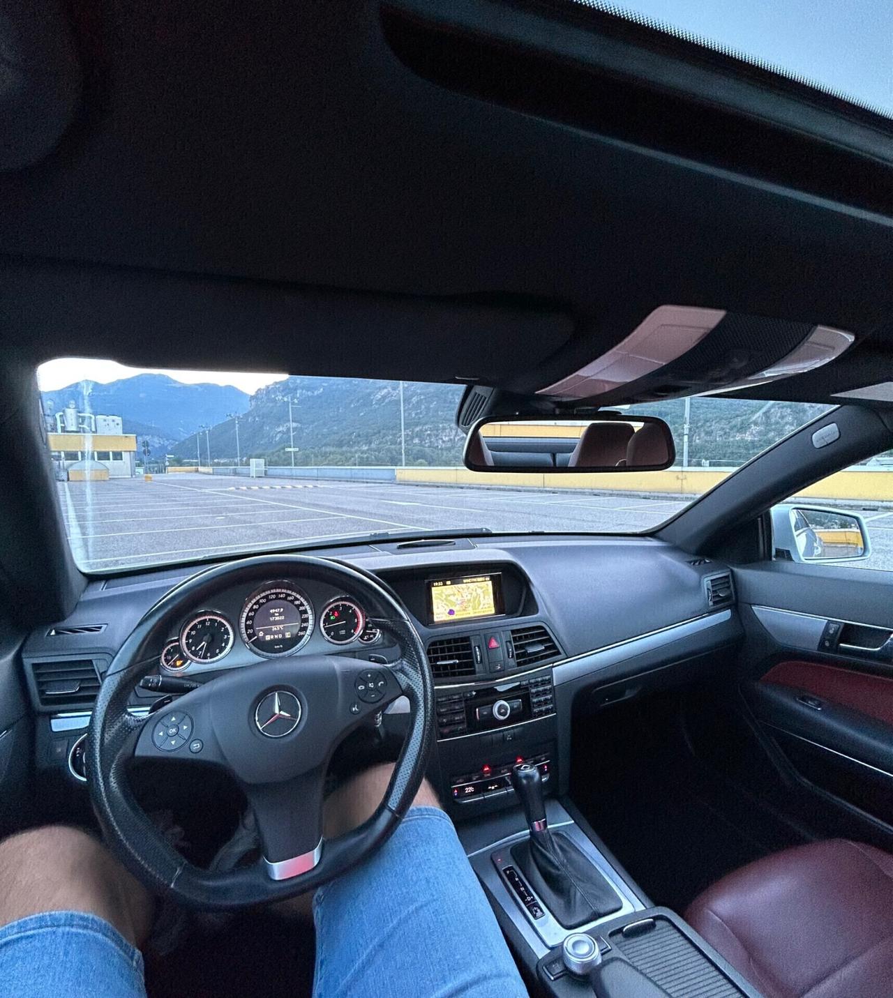 Mercedes-benz E220 Avantgarde AMG FULL OPT.