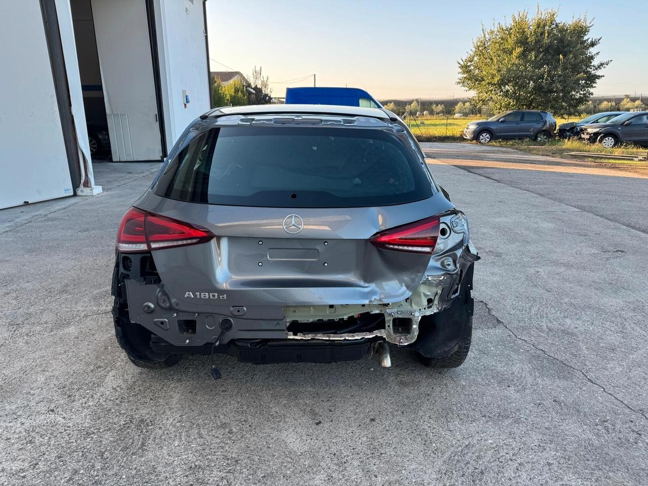 Mercedes-Benz A 180 d auto START INCIDENTATA