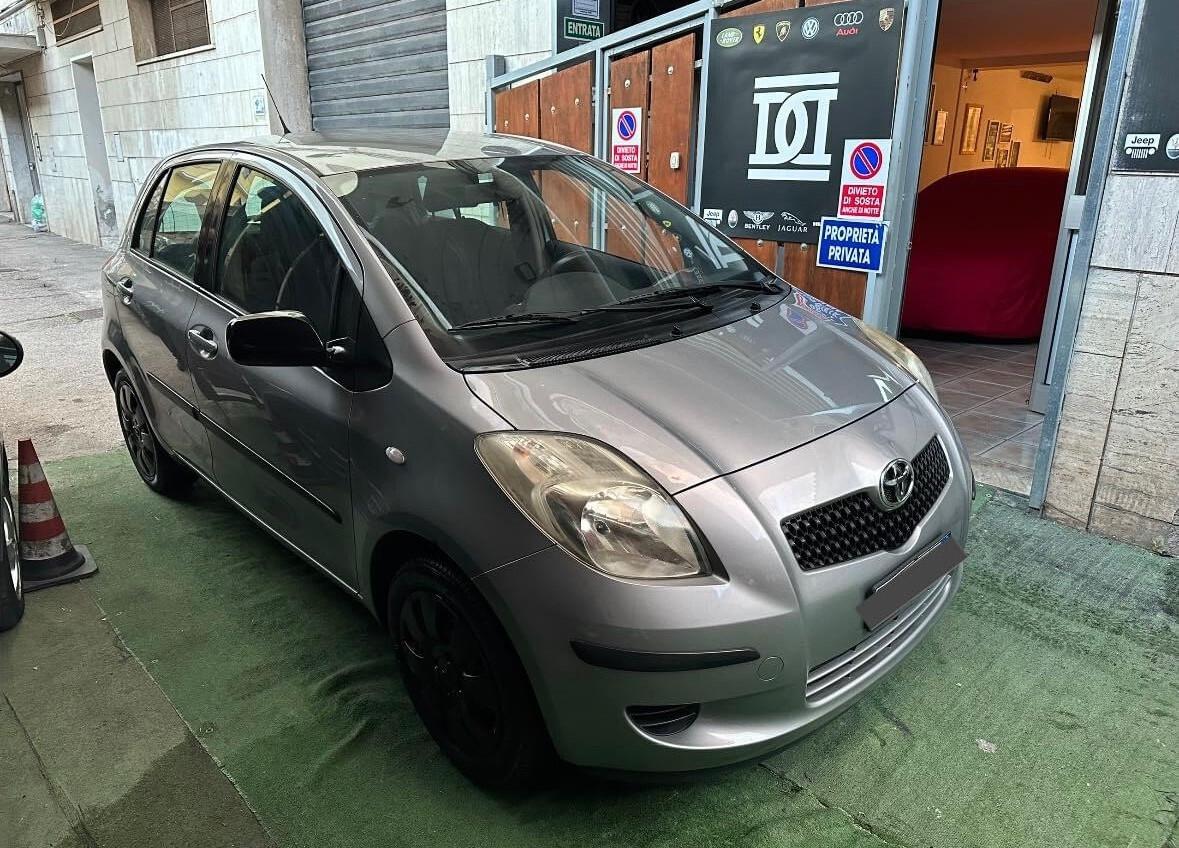 Toyota Yaris 1.0 5 porte RATE / FINANZIAMENTI/Bonus