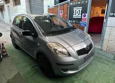 Toyota Yaris 1.0 5 porte RATE / FINANZIAMENTI/Bonus