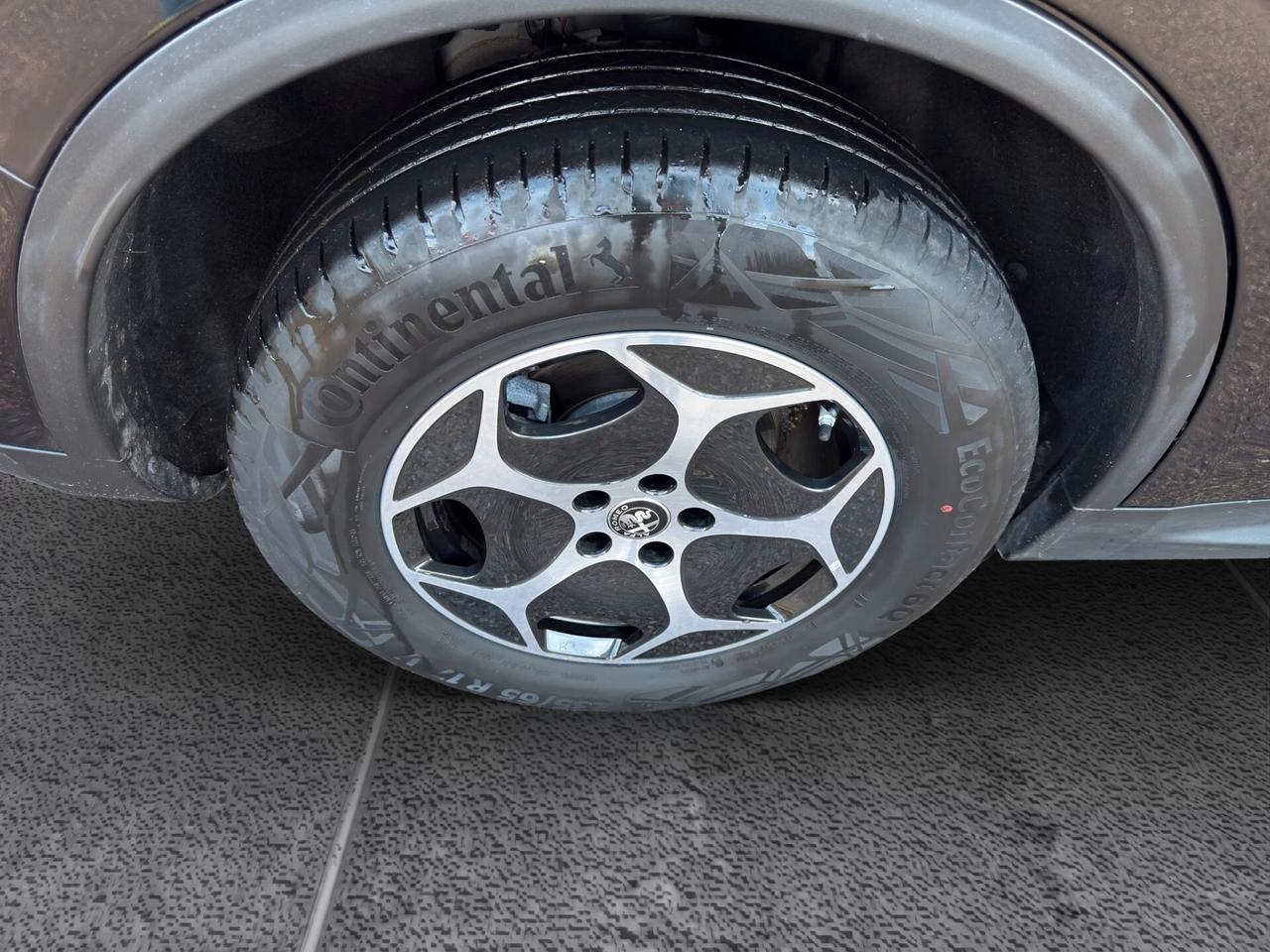 Alfa Romeo Stelvio 2.2 Turbodiesel 210 CV AT8 Q4 Business