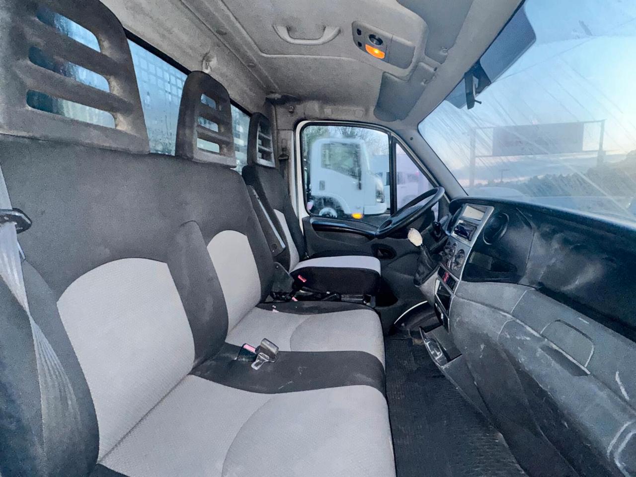 Iveco Daily 35C13 ribaltabile trilat.