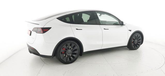 TESLA Model Y Performance Dual Motor AWD -con Autopilot avanzato