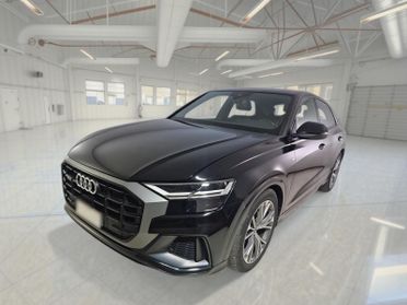 AUDI Q8 45 TDI MHEV 170kW quattro tiptronic Sport