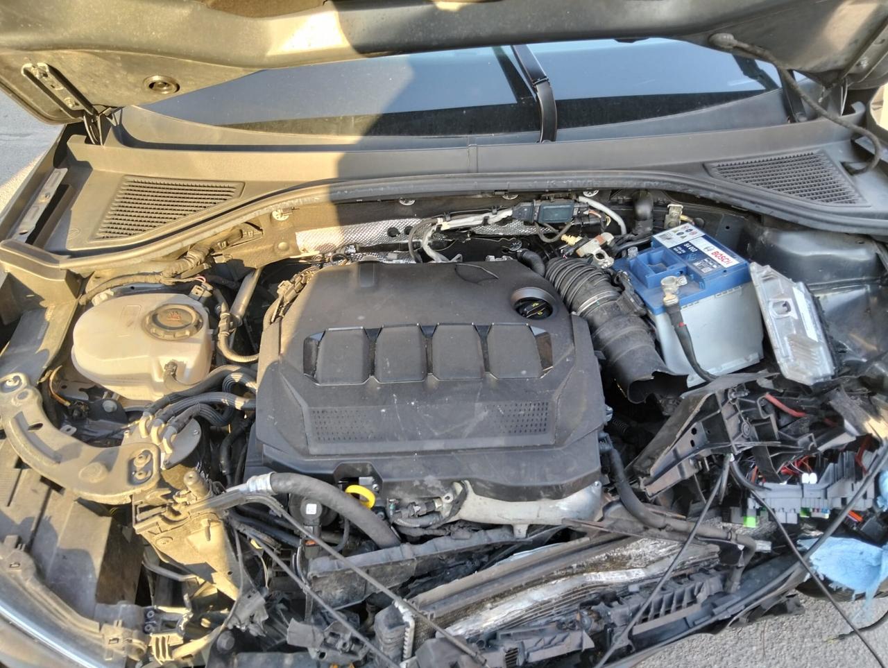 Volkswagen T-Roc 2.0 TDI 2021 SINISTRATA