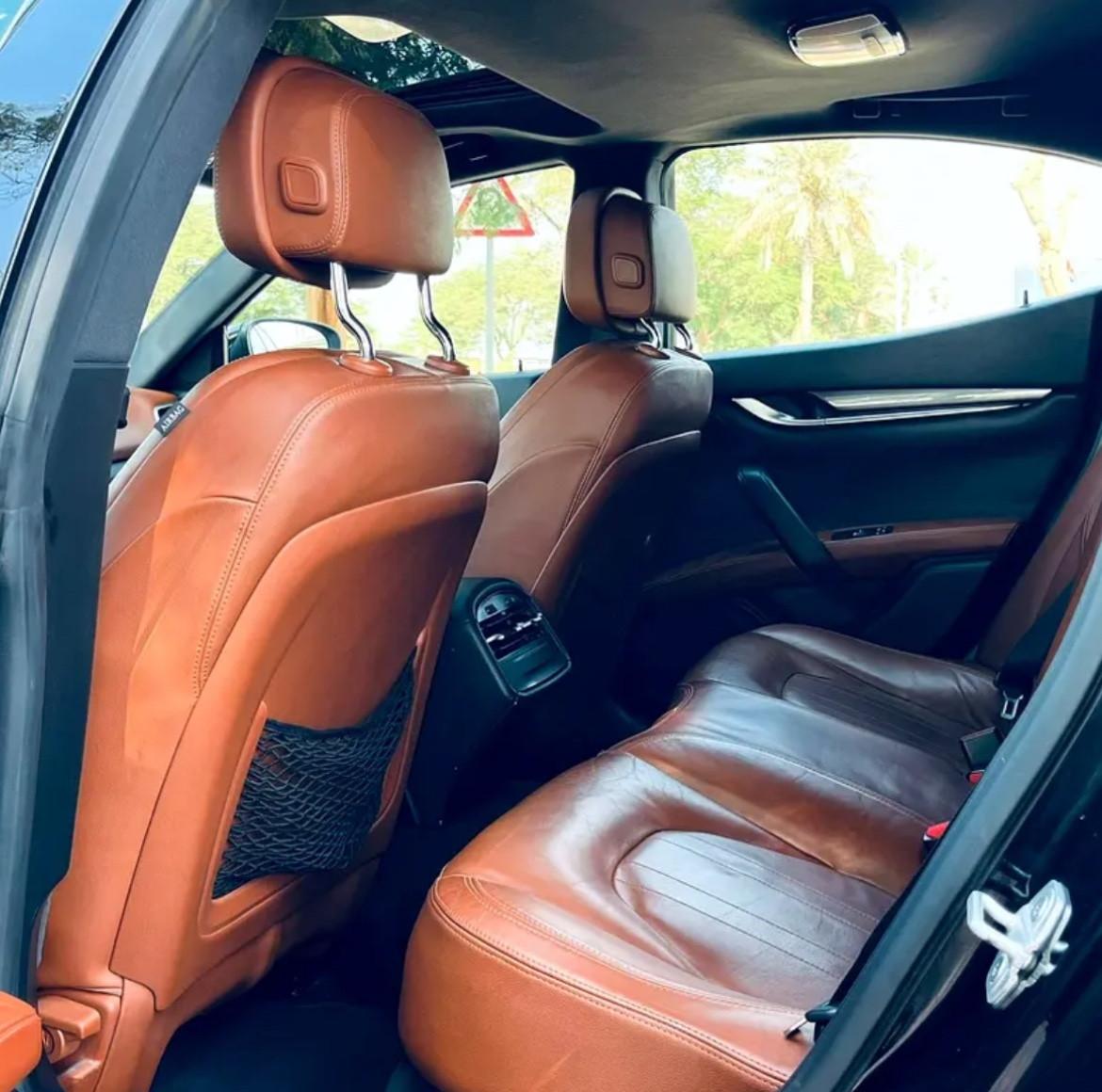 Maserati Ghibli V6 430 CV Q4