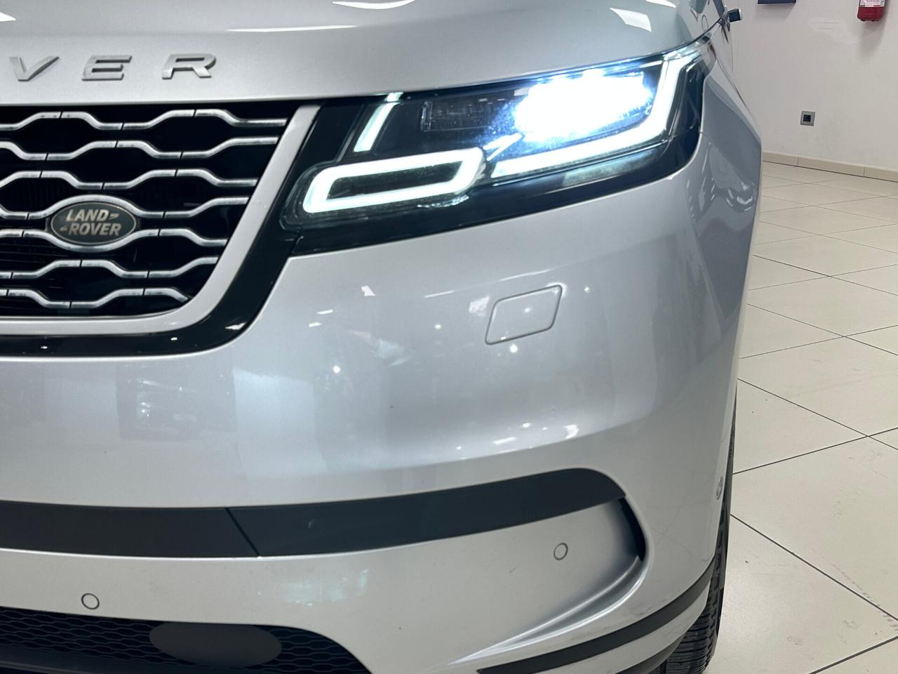 Land Rover Range Velar 2.0D I4 240 CV R-Dynamic SE