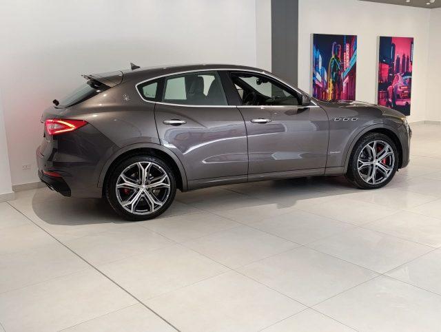 MASERATI Levante V6 Diesel 275 CV AWD Gransport