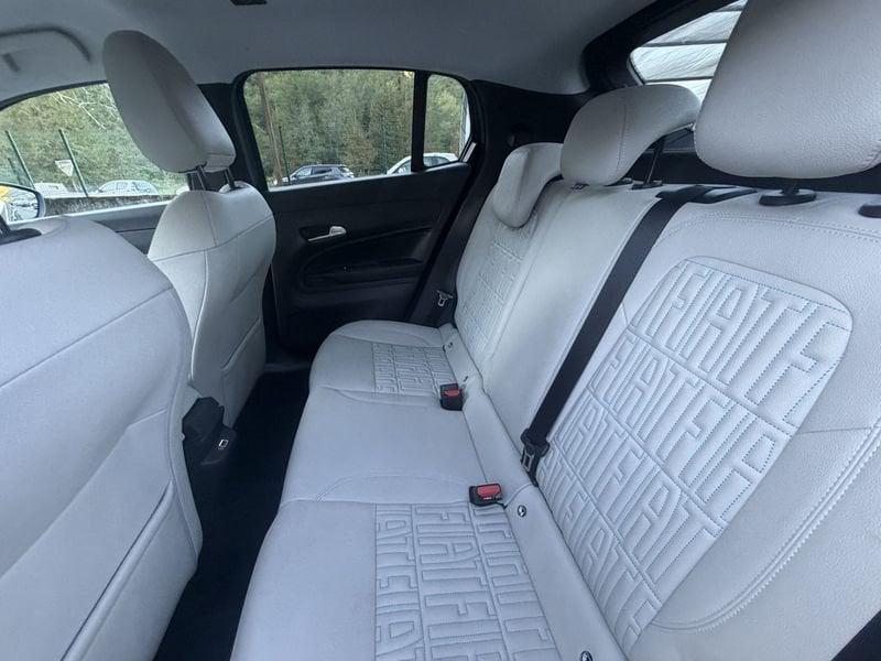 FIAT 600 1.2 hybrid 100cv auto