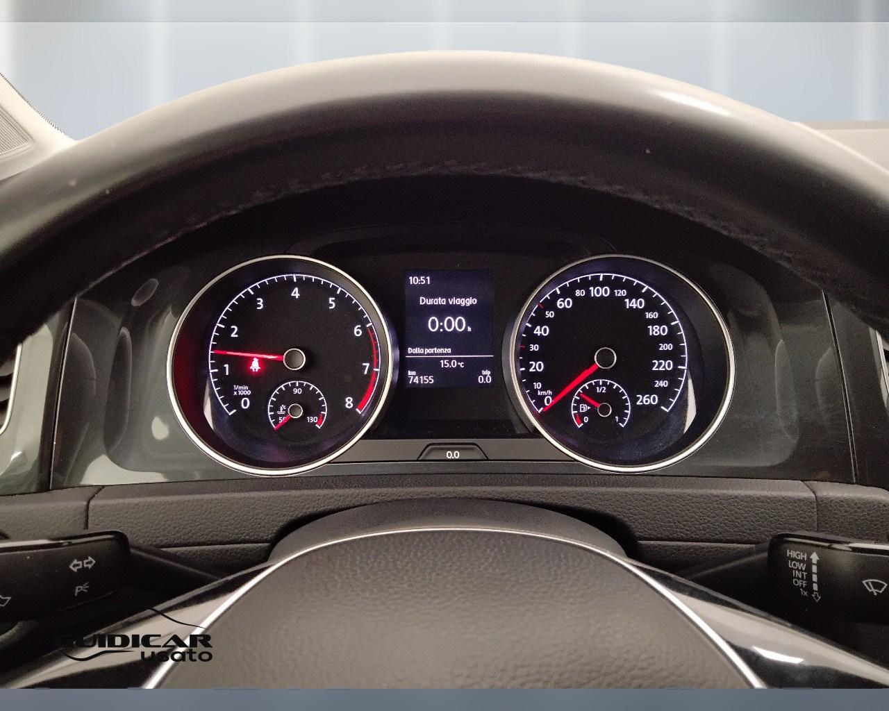 VOLKSWAGEN Golf VII 2017 5p - Golf 5p 1.0 tsi Trendline 85cv