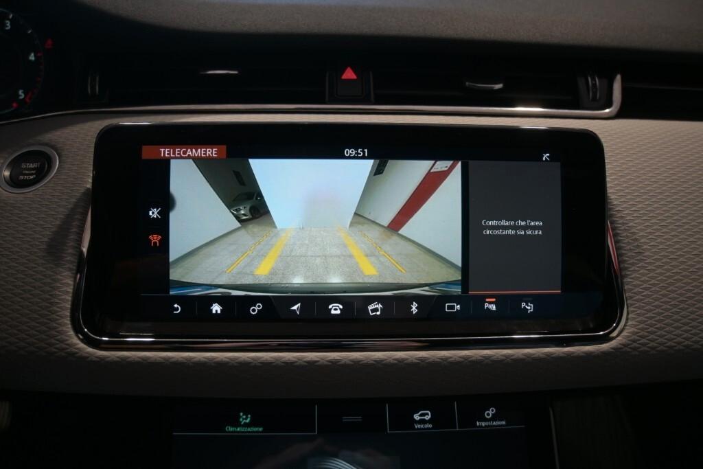 LAND ROVER EVOQUE 2.0D I4 150CV AUTO AWD R-DYNAMIC S ( FARI LED - COCKPIT - DISPLAY CLIMA - PELLE - NAVI - MIRROR - PARK ASSIST - TELECAMERA POST. - CERCHI 20 - TETTO BICOLORE )