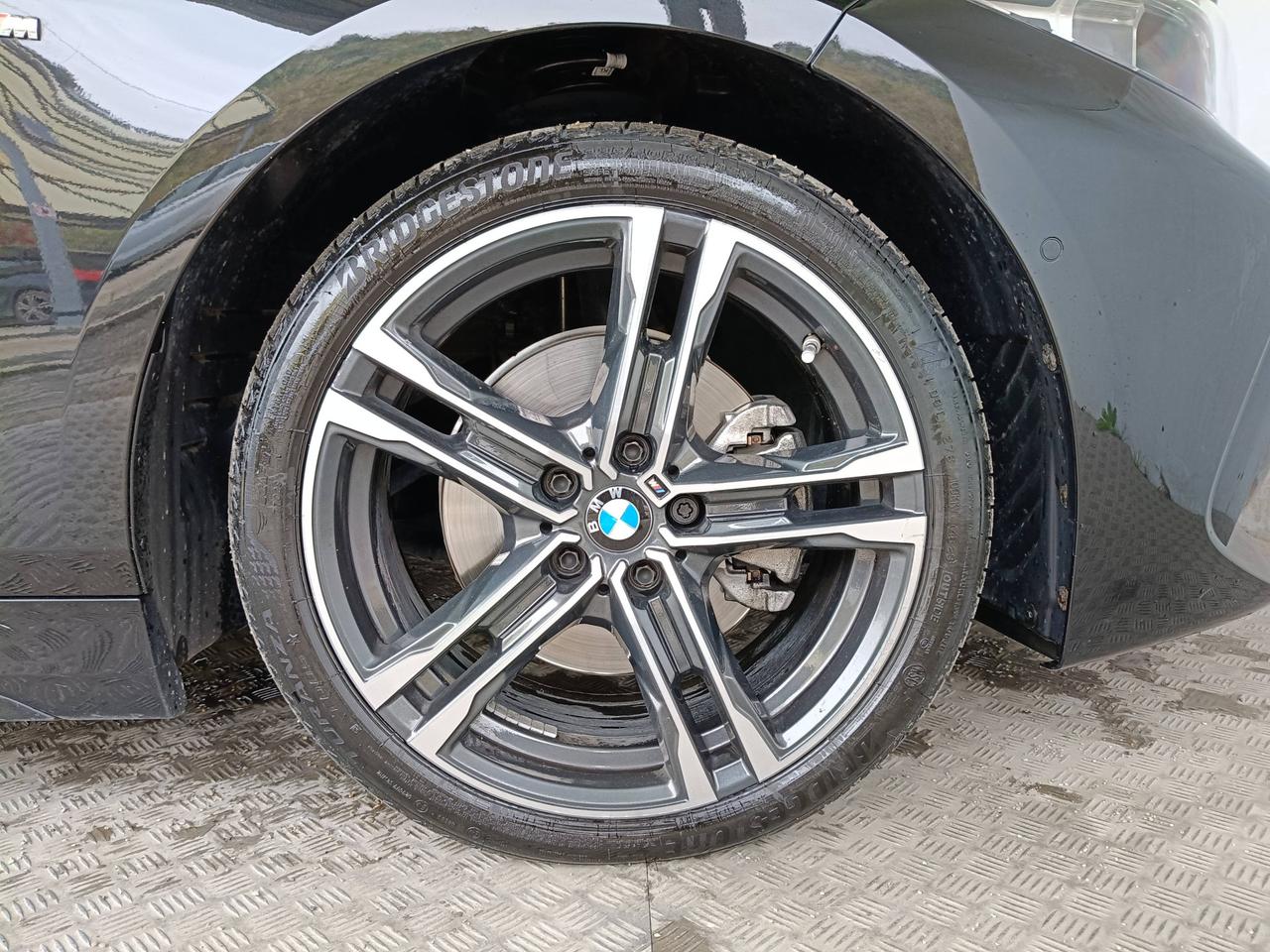 BMW Serie 1 F40 - 118d Msport auto