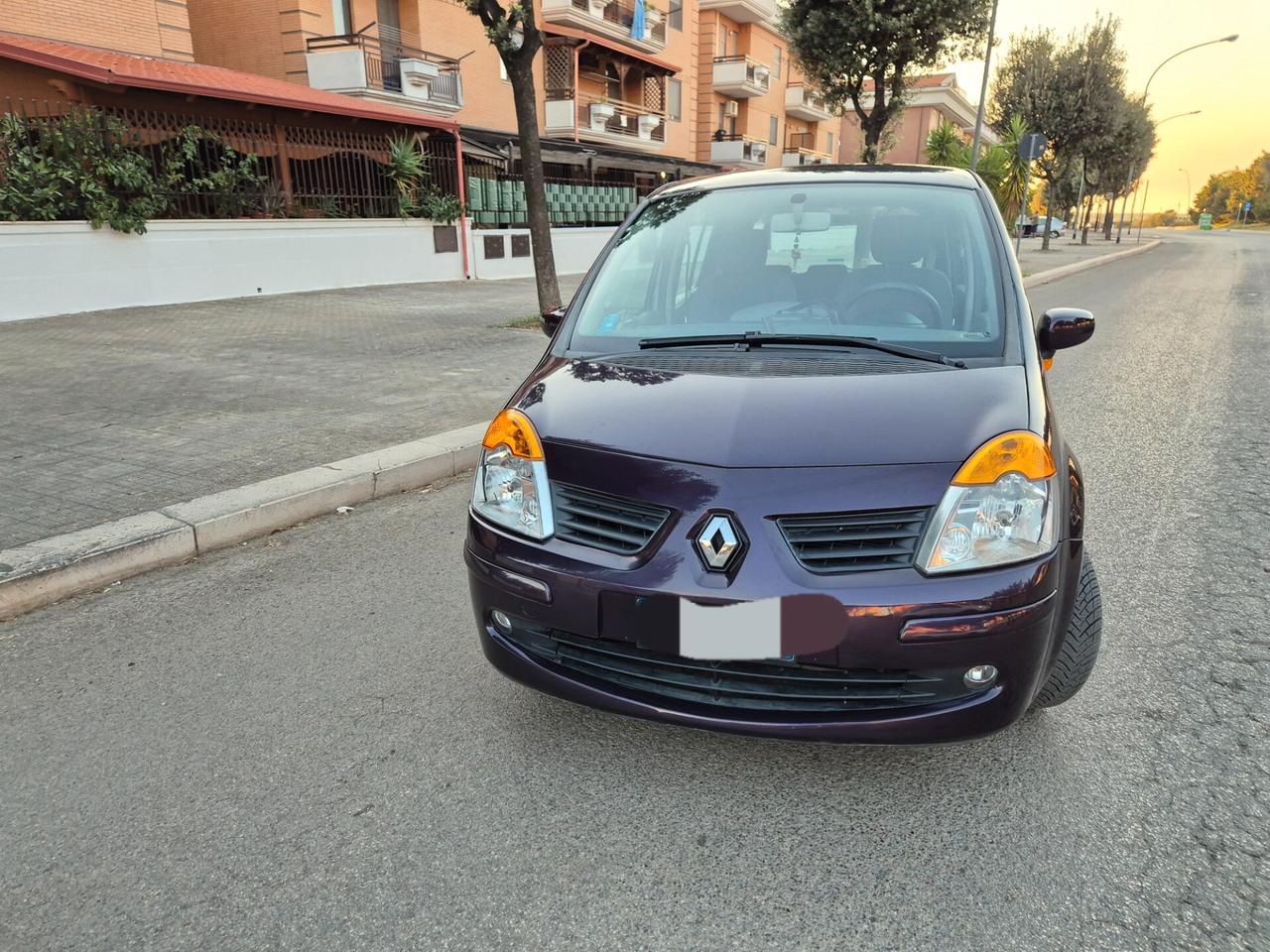 Renault modus 1.2 benzina anno 06 viola