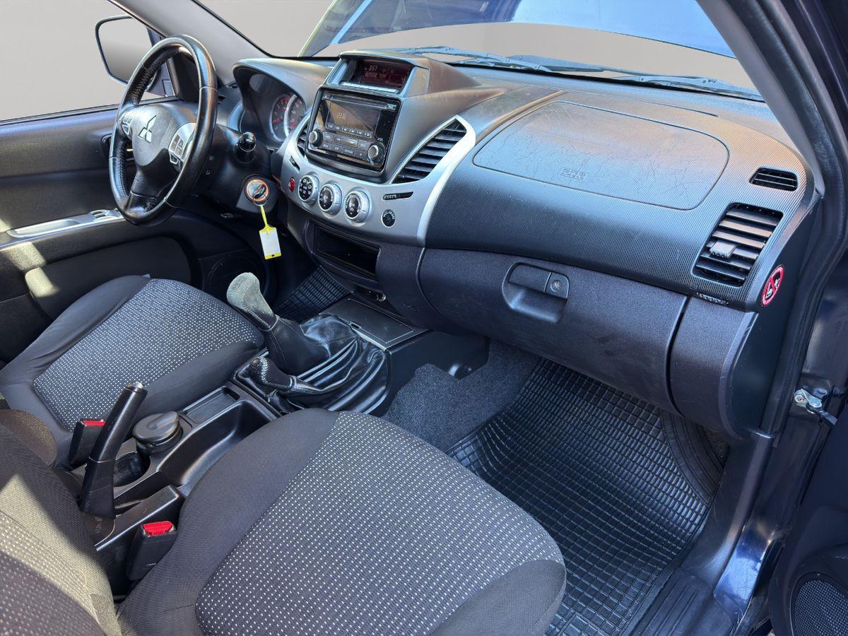 MITSUBISHI - L200 - 2.5 DI-D 178 CV DC Intense Plus