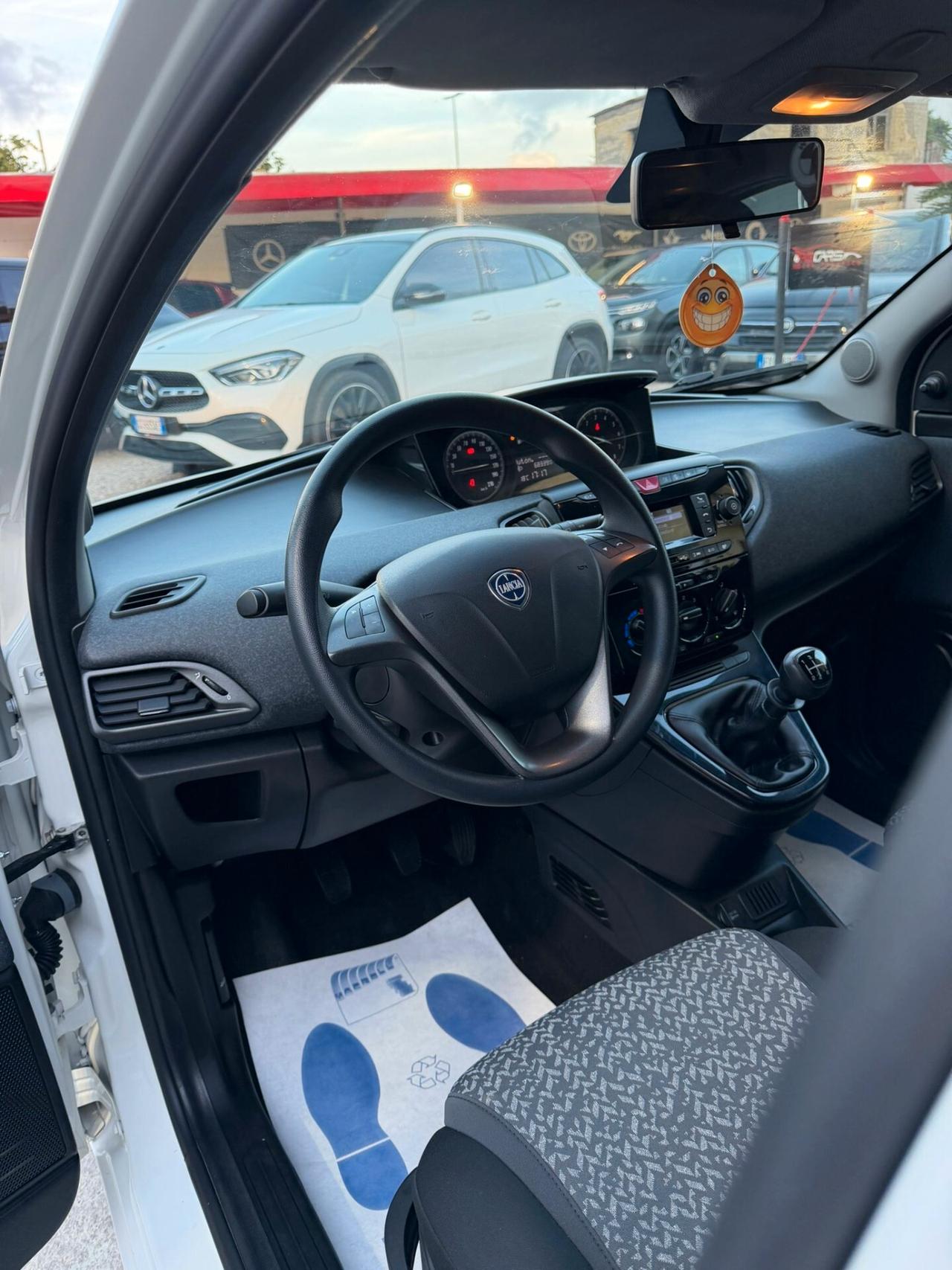 Lancia Ypsilon 1.2 69 CV 5 porte S&S Platinum PROMO SETTIMANALE